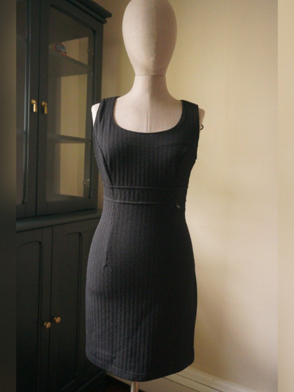 Vintage GUESS Black Textured Knit Sleeveless Bodycon Mini Dress - Size M